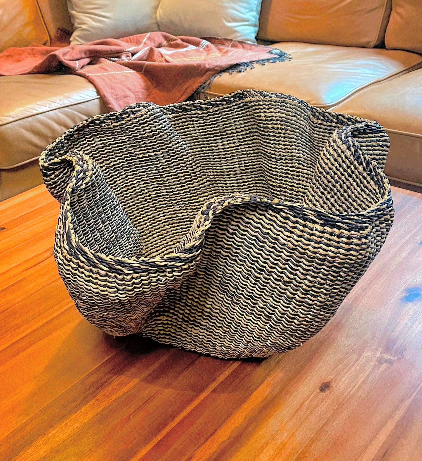 Large Wavy Bowl