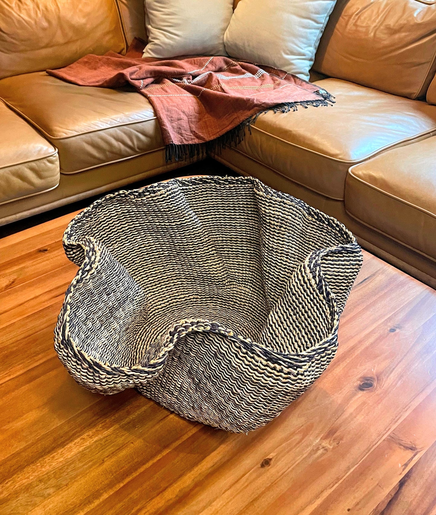 Large Wavy Bowl