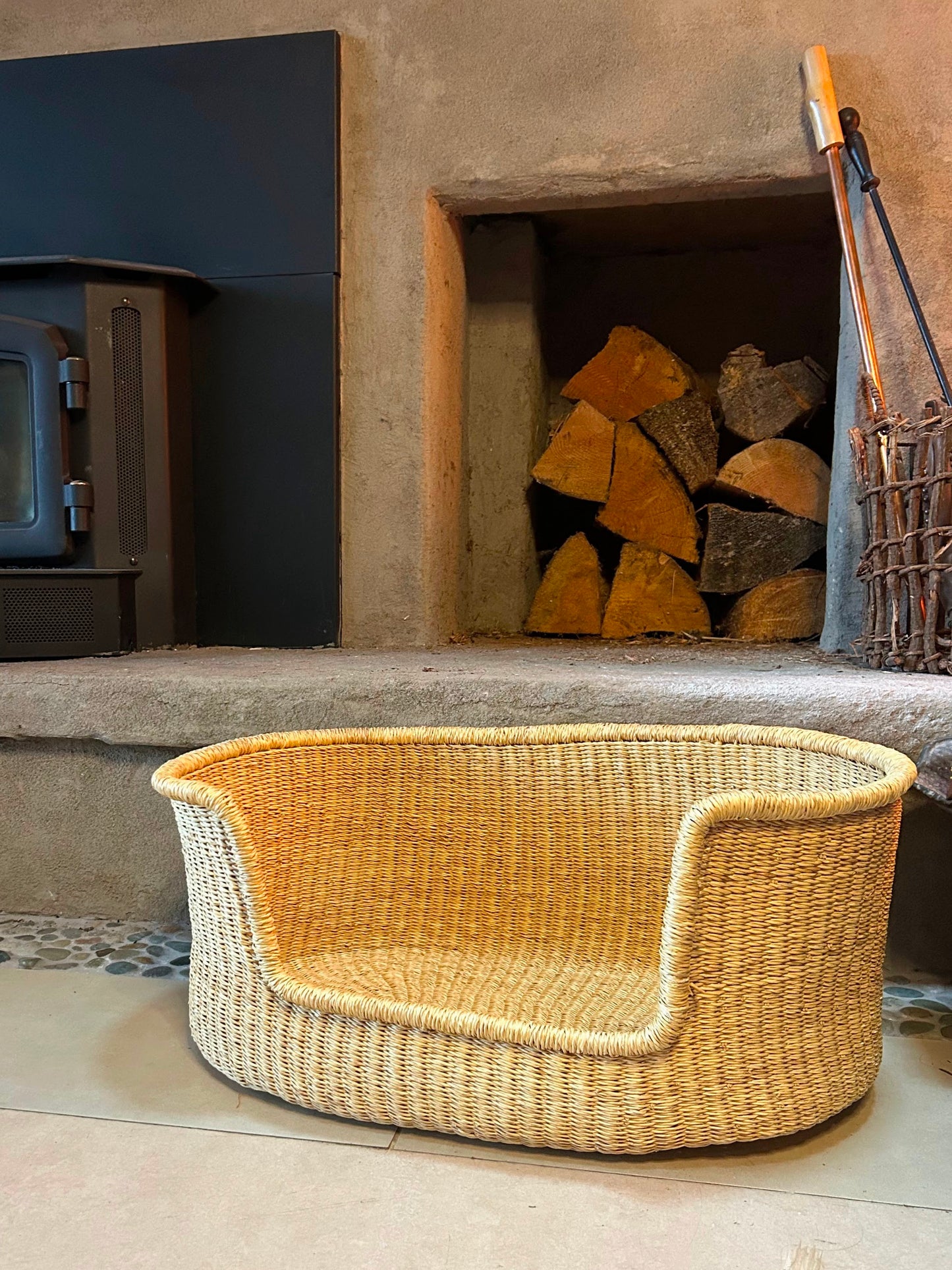 Small Bolga Pet Bed