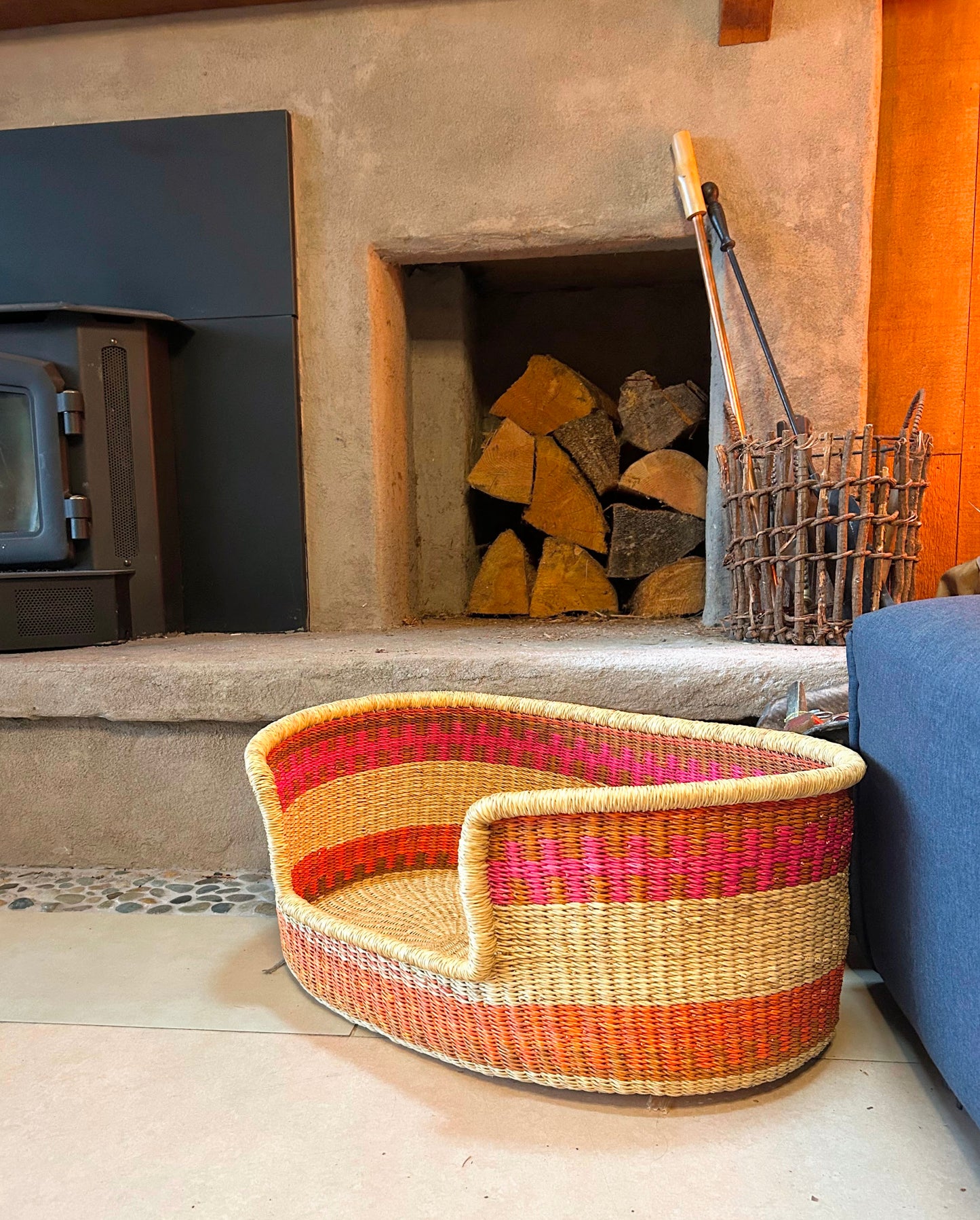 Small Bolga Pet Bed