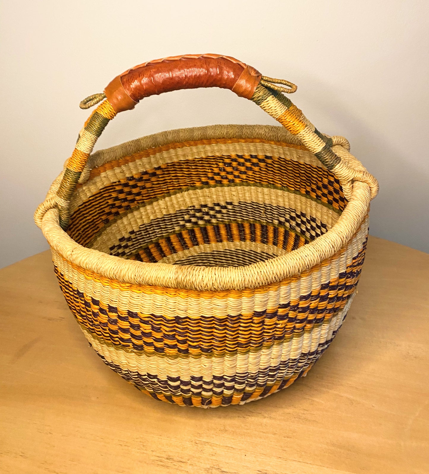 Medium Bolga Round Basket